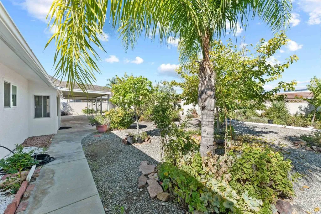 25768 Roanoke Road, Sun City, California 92586 home-pic-13